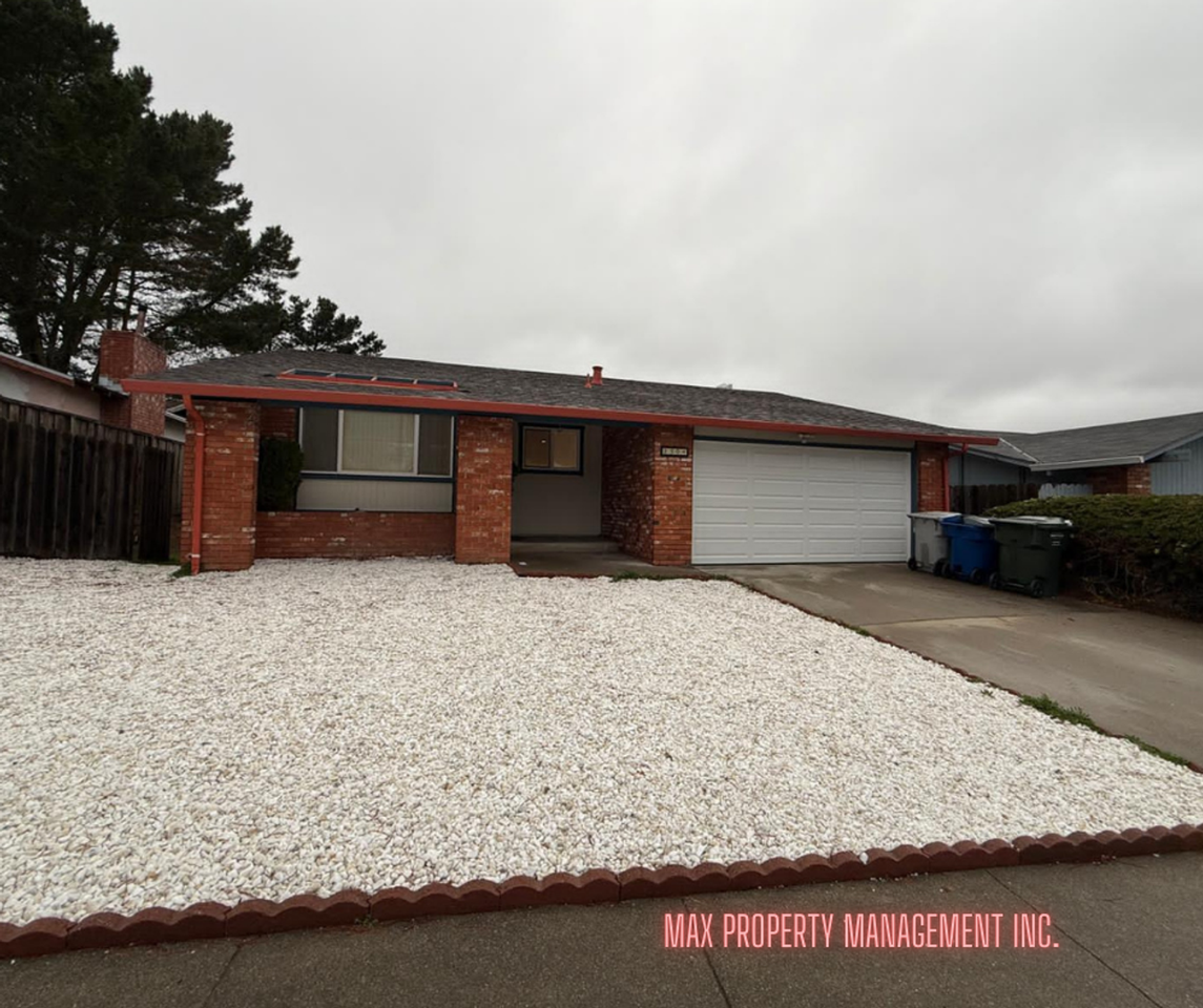 2504 Wentworth Drive - Photo 2 of 26