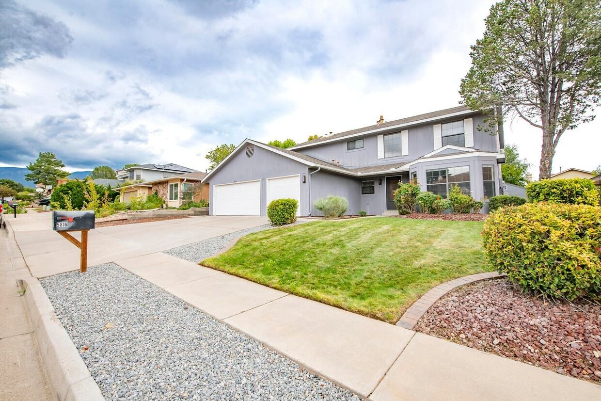 5816 Lost Dutchman Ave Ne #NA - Photo 2 of 50