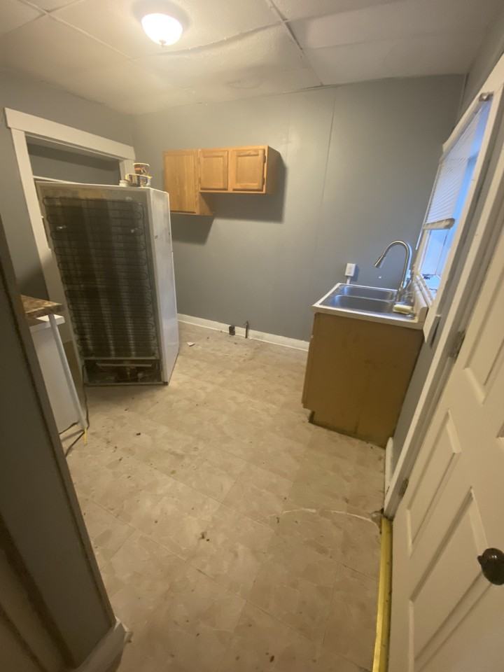 834 S 12th St #0 - Photo 3 of 8