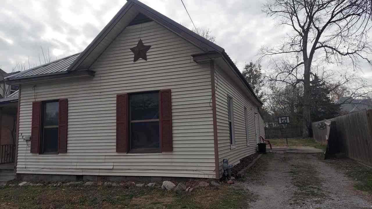 605 N Washington St #NA - Photo 3 of 11