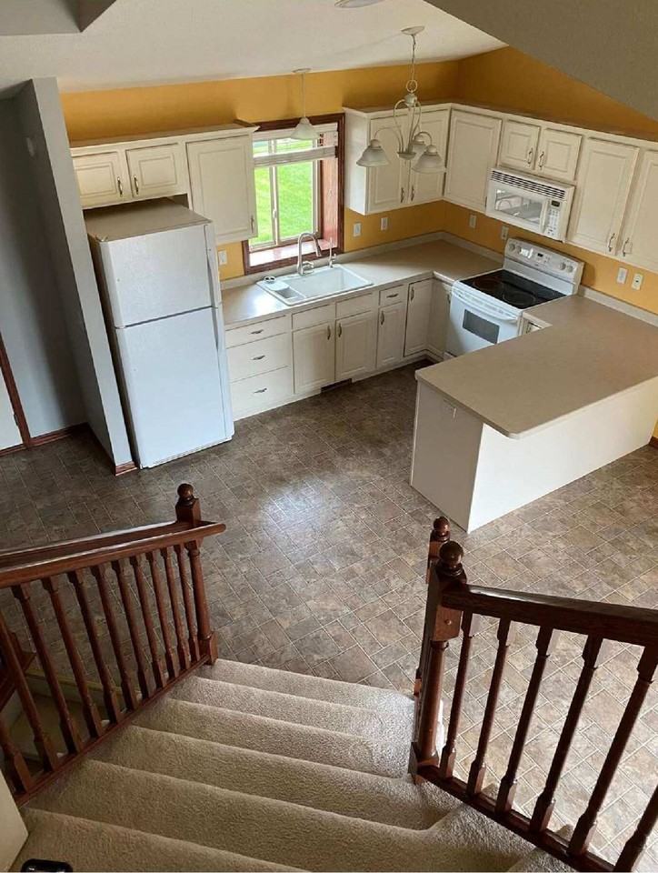 300 23rd Ave N #NA - Photo 3 of 16