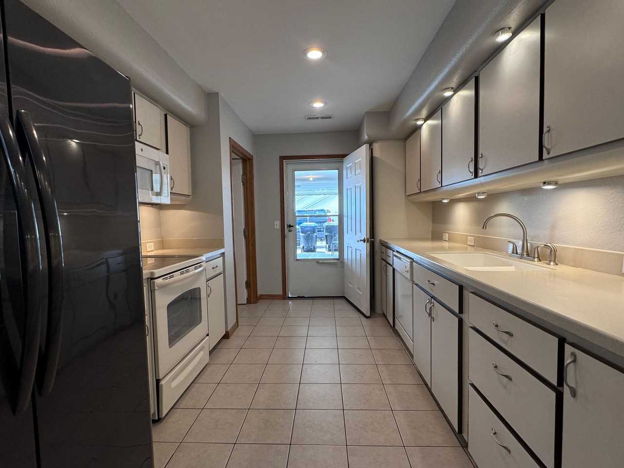 822 Se 44th Ter - Photo 5 of 13