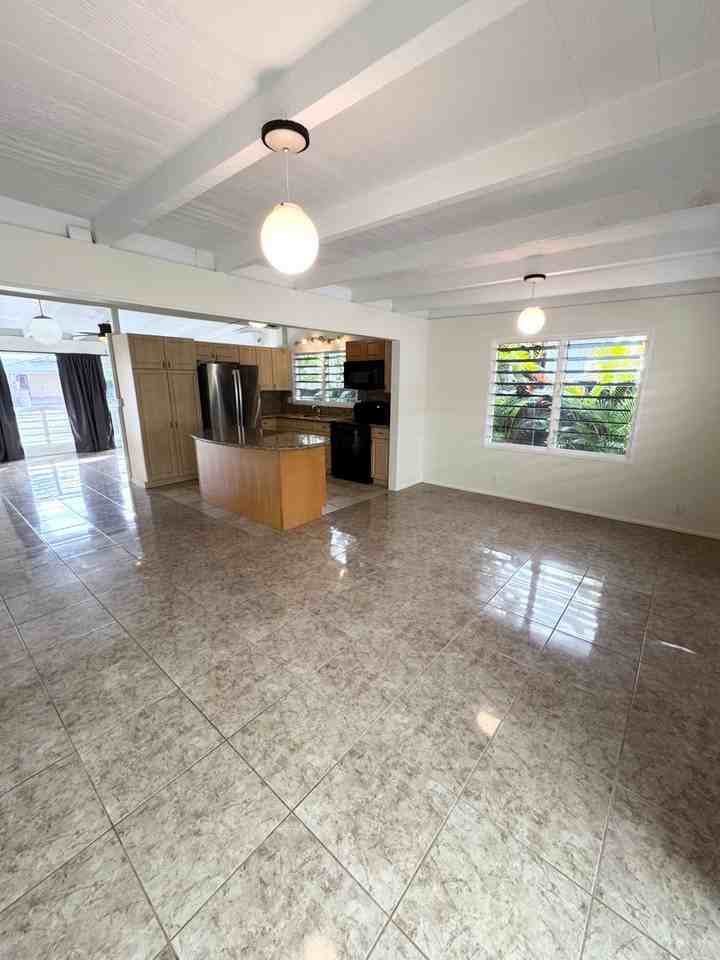 1355 Akiahala St #A - Photo 4 of 21