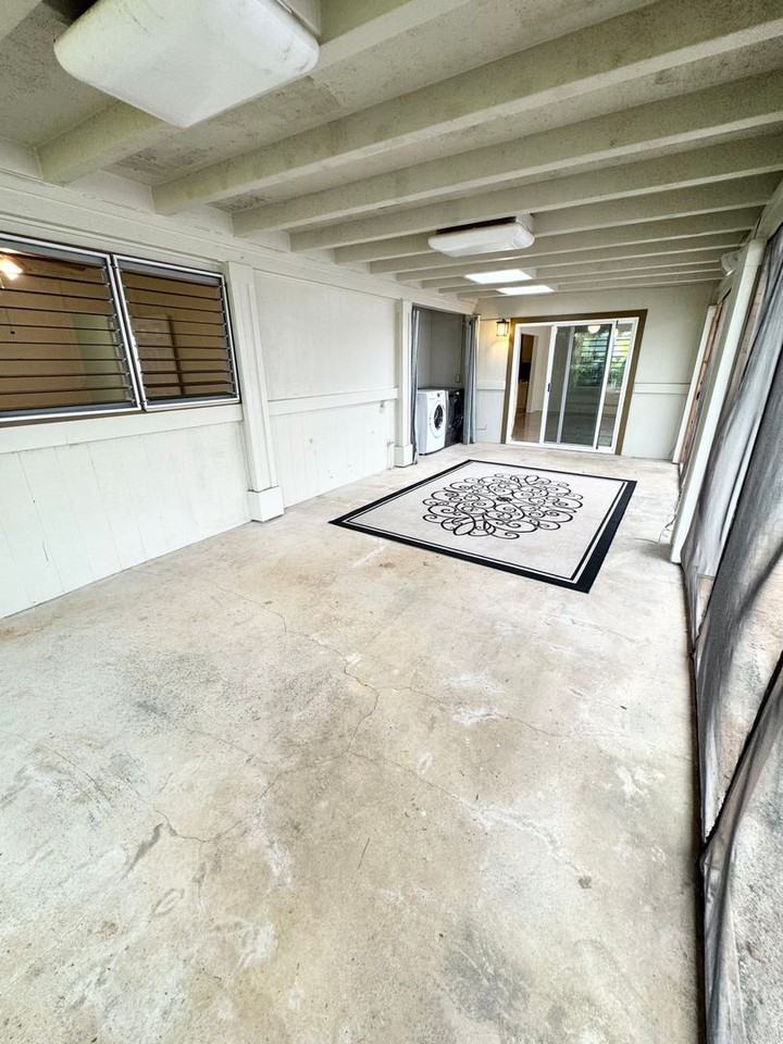 1355 Akiahala St #A - Photo 7 of 21