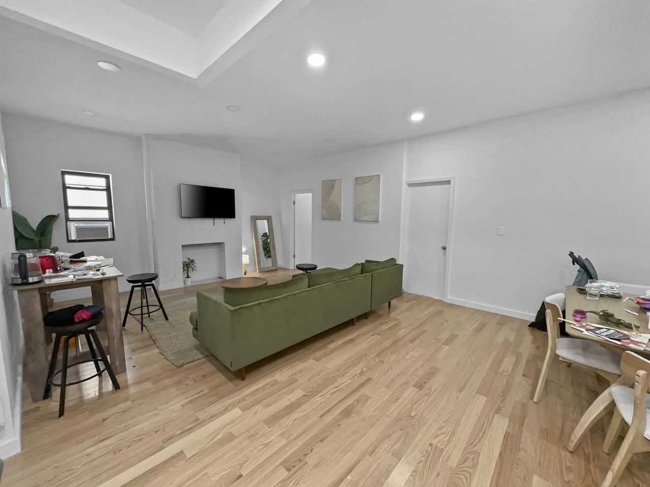 E Houston St #1015772P - Photo 2 of 13