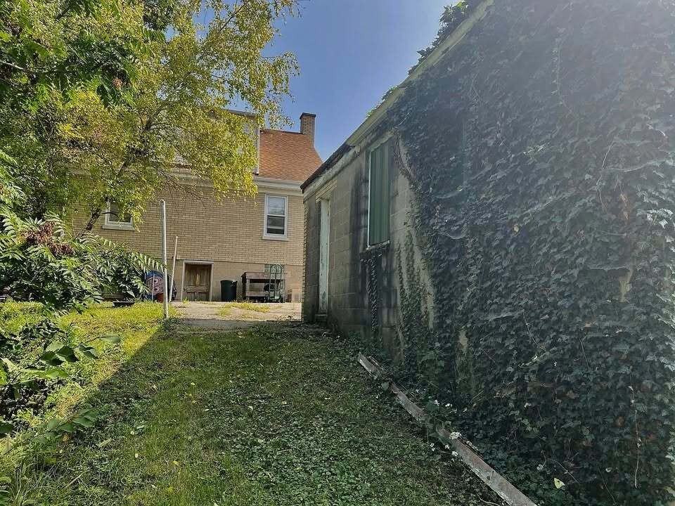 719 Jefferson Street Garage - Photo 4 of 7