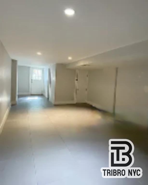 154 Woodward Ave - Photo 6 of 8