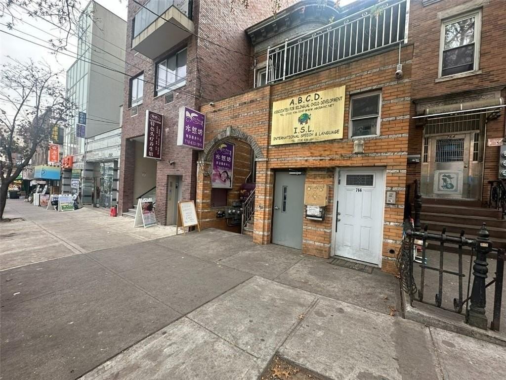 766 55th St - Photo 2 of 15