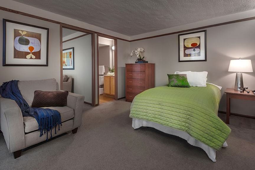 Birge House - Photo 5 of 10