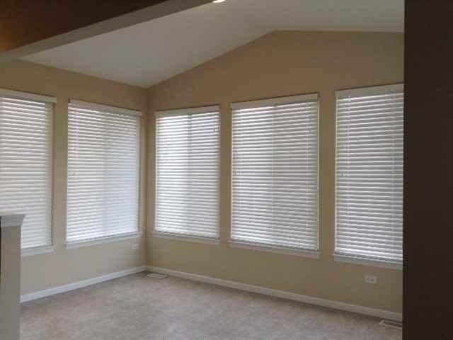1717 Stanton Ln - Photo 3 of 16