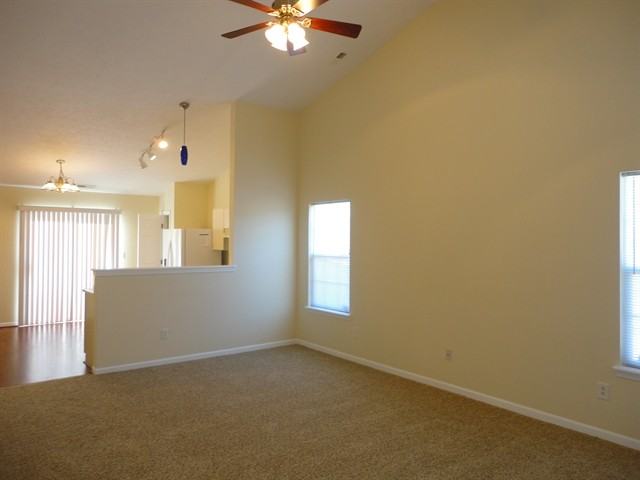 10683 Huntwick Dr - Photo 2 of 8