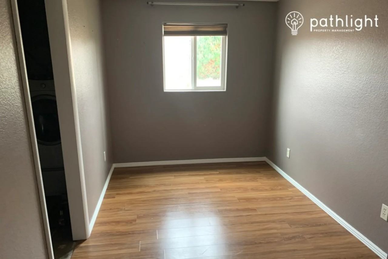 3905 Cantrell Dr - Photo 3 of 26