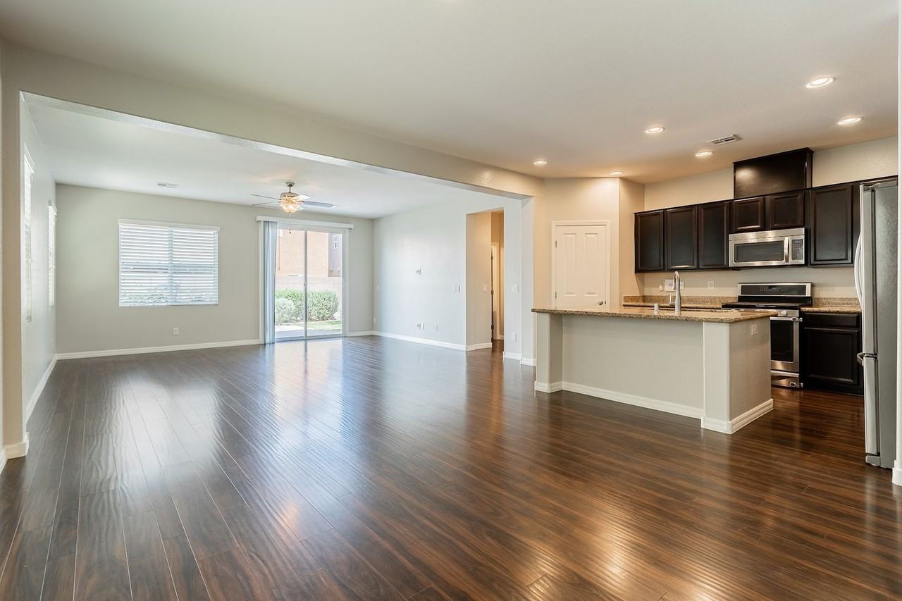 7886 Red Rock Ridge Ave - Photo 7 of 50