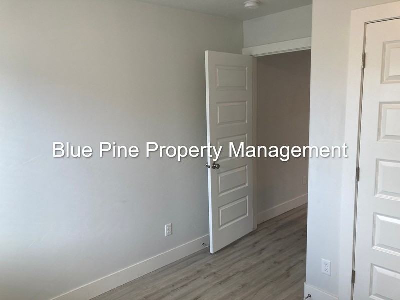 170 Opal Ct #1 - Photo 7 of 11