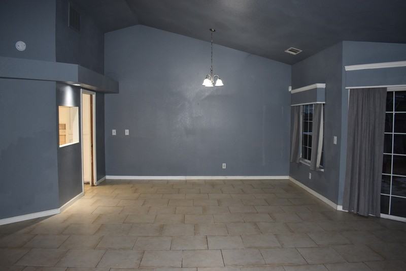 872 San Pablo Ave - Photo 7 of 31