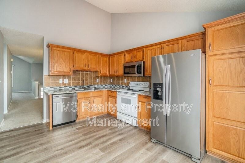 21631 S Main St #1 - Photo 3 of 18