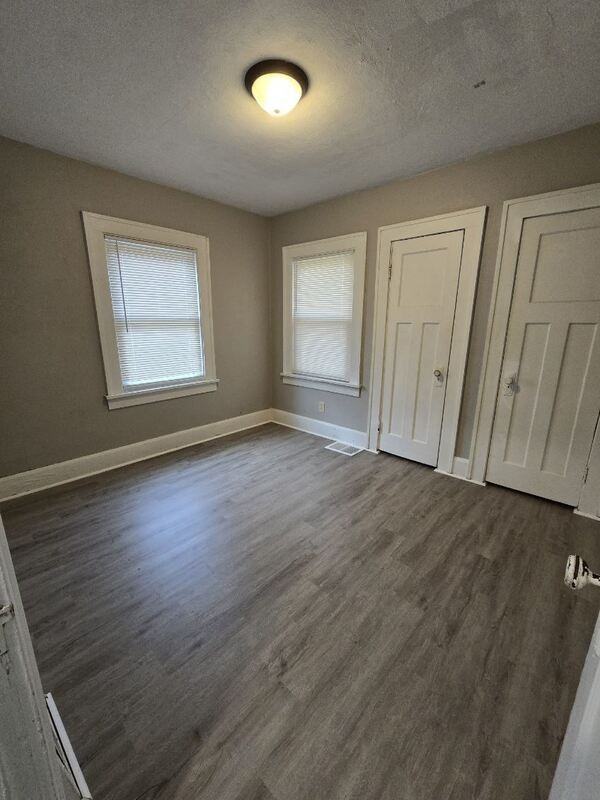 1216 Mattern Ave - Photo 5 of 13