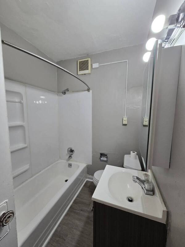 1216 Mattern Ave - Photo 6 of 13