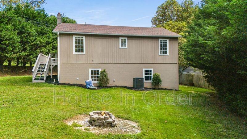 38 Acorn Ln #100 - Photo 3 of 19