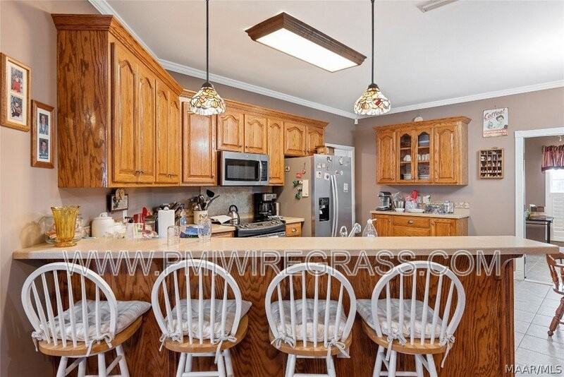249 Windsor Garden Dr - Photo 7 of 50