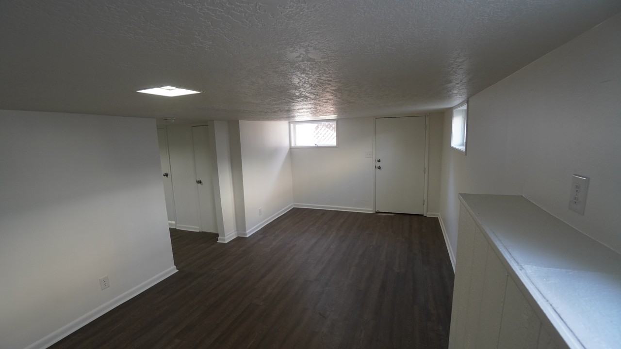 3567 Porter Ave - Photo 2 of 21