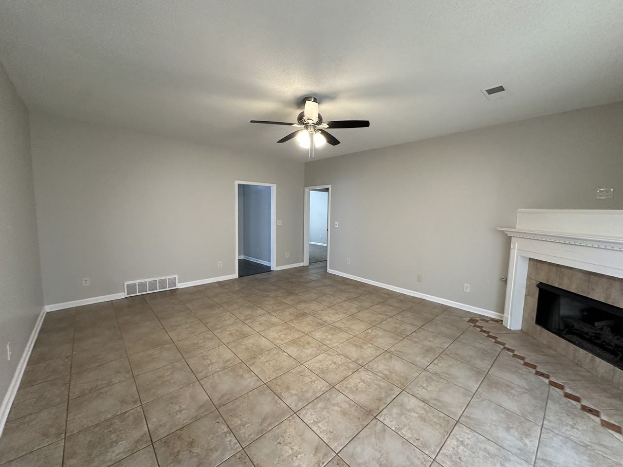 3831 Charbon Ln - Photo 3 of 23