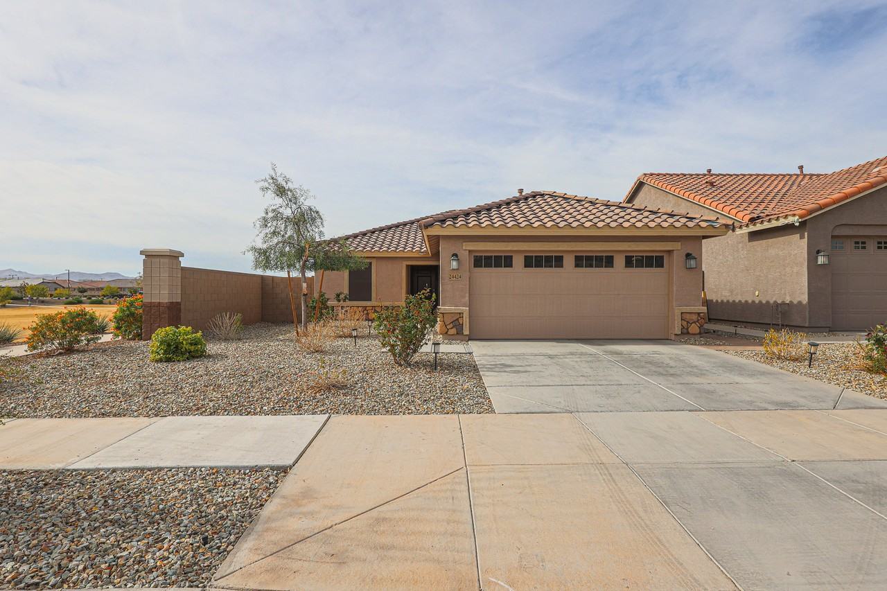 24424 N 164th Dr - Photo 2 of 28