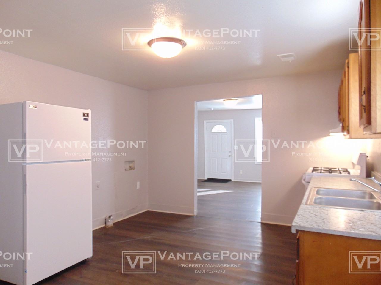 802 S Jefferson St - Photo 3 of 15