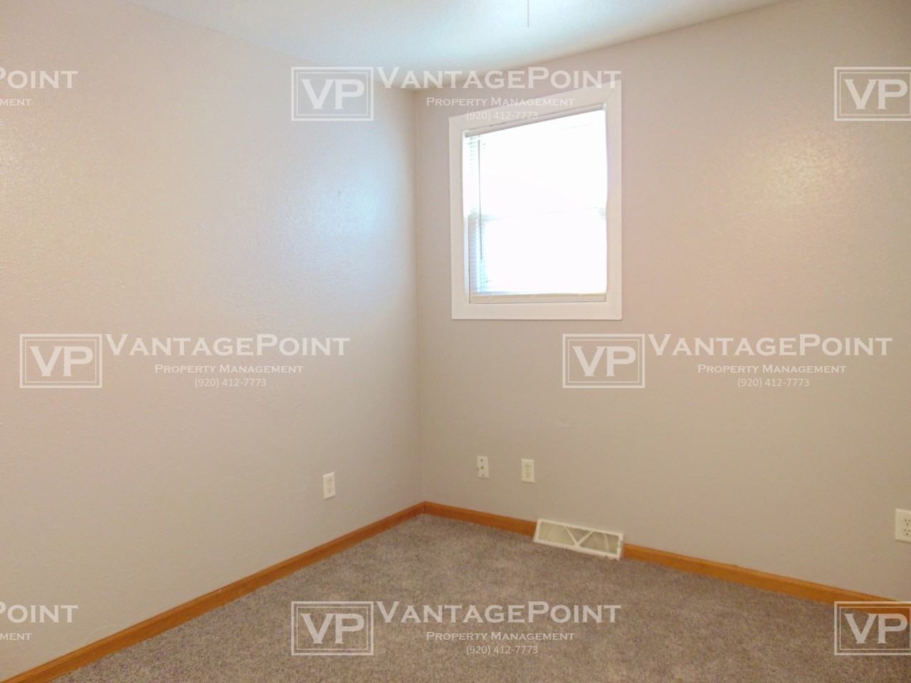 802 S Jefferson St - Photo 2 of 15