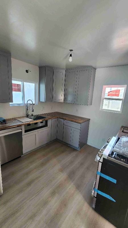 954 Euclid St - Photo 2 of 8