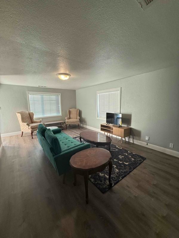 2841 38th Ave - Photo 2 of 8