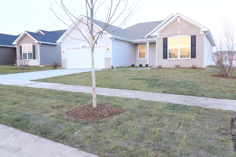 8342 Graystone Dr - Photo 2 of 20