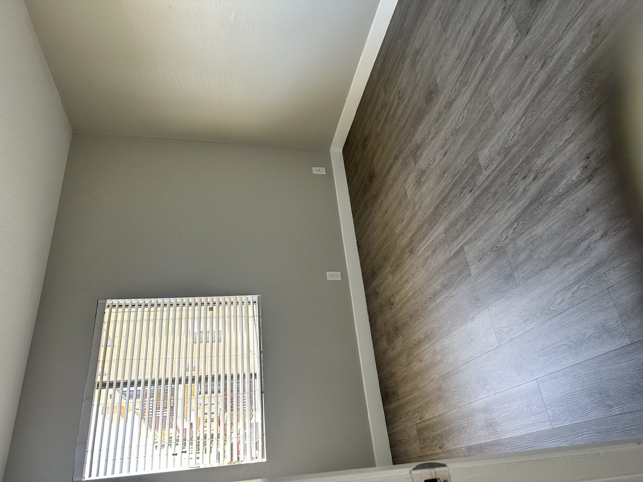 Chateau W6600 - Photo 5 of 14