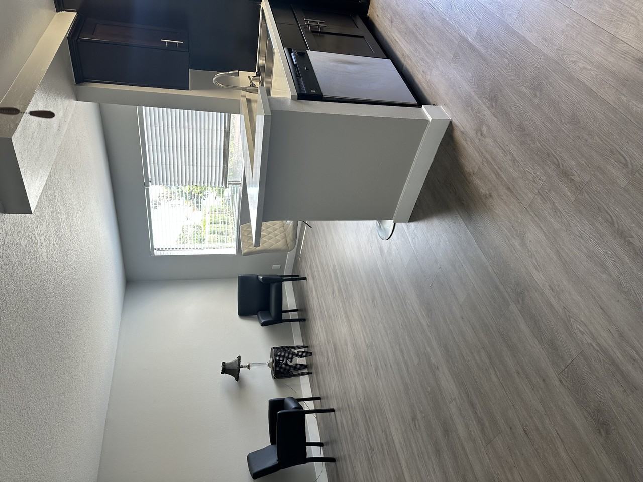 Chateau W6600 - Photo 7 of 14