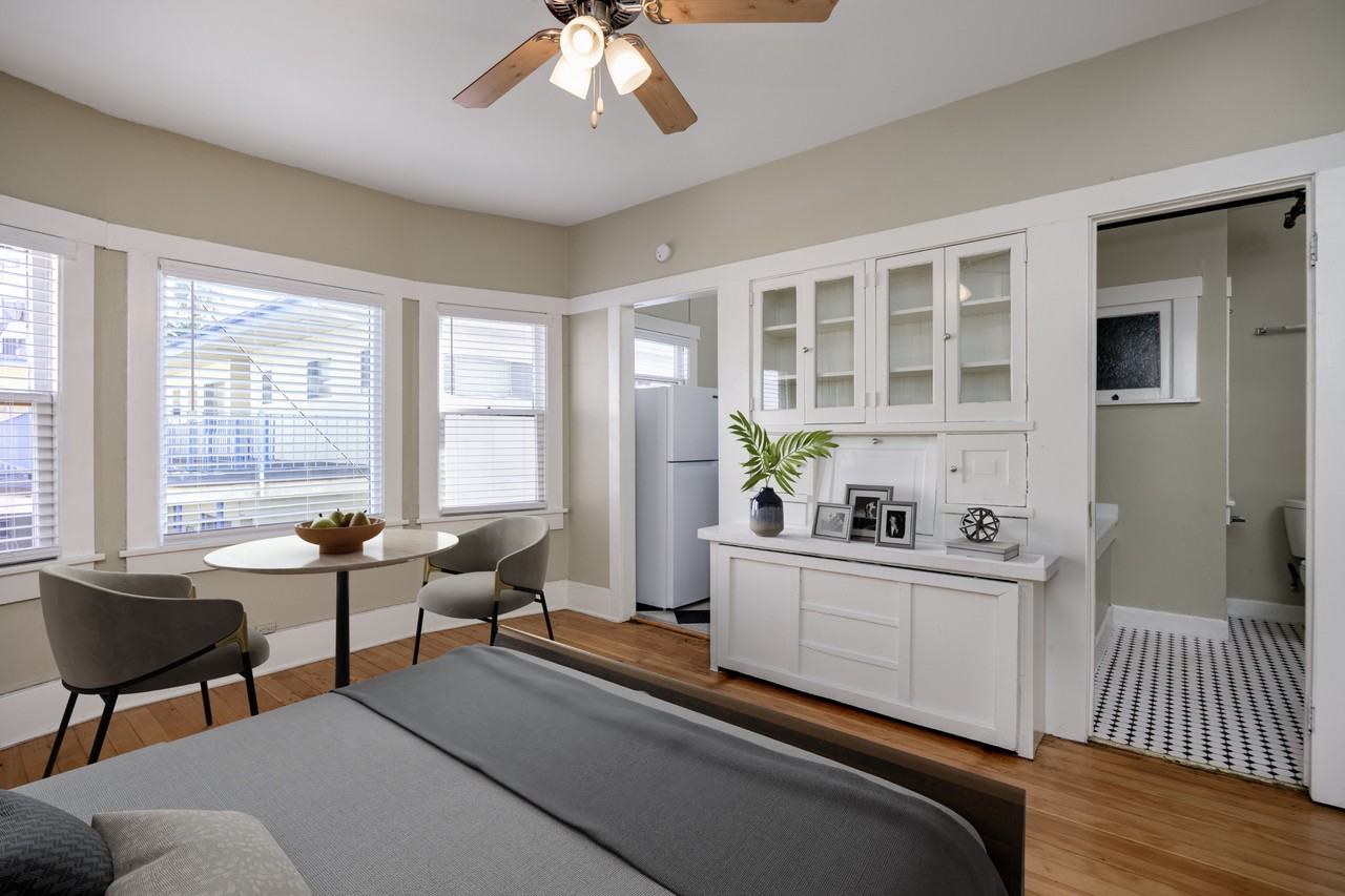 The Gatsby Apartments - Photo 4 of 15