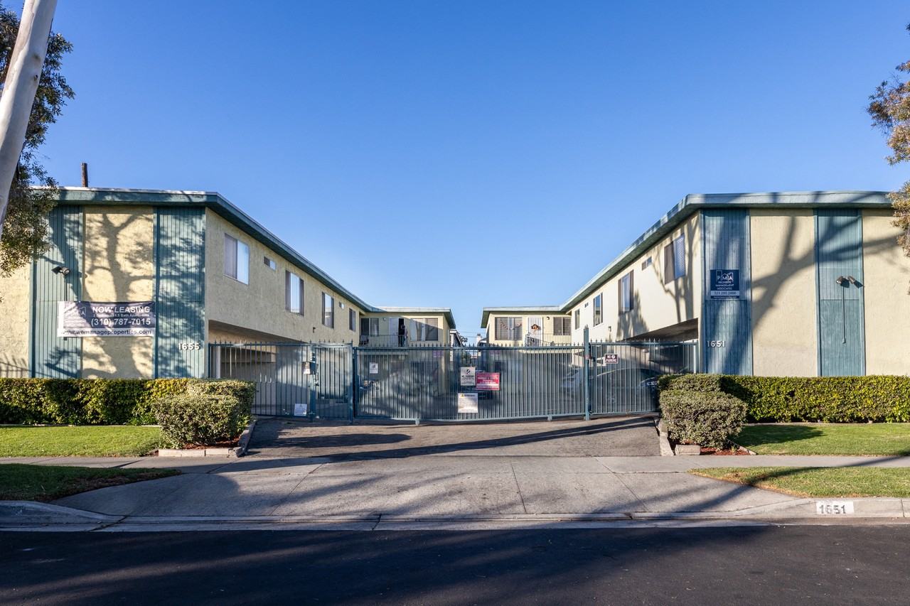 Harbor View - Photo 2 of 15