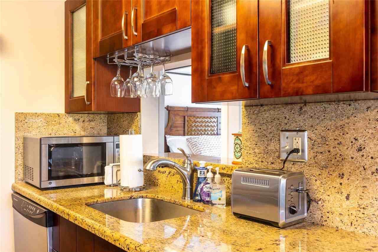 3212 Se 12th St #404 - Photo 3 of 8