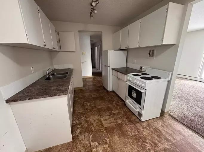 15525 103 Ave Nw #307 - Photo 2 of 5