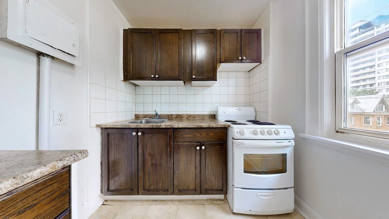 Bold Street Apartments - Photo 4 of 39