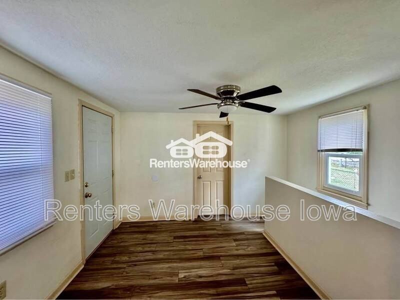 703 Prairie St - Photo 4 of 29