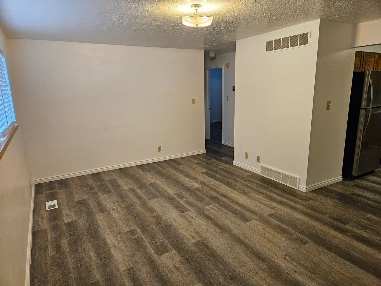 835 W 800 N - Photo 2 of 17