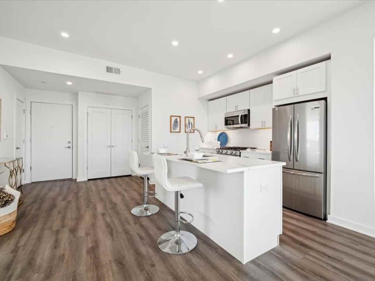 Church View Apartments - Photo 4 of 28