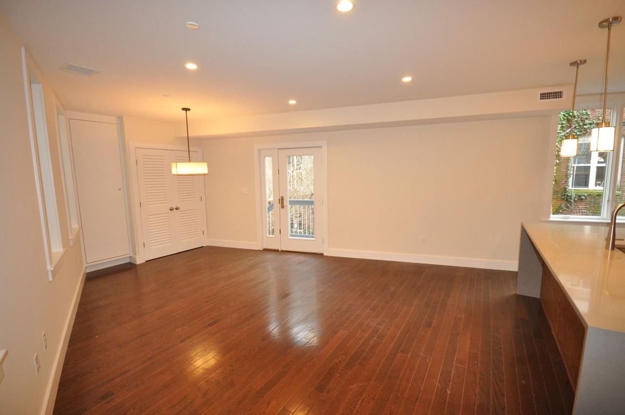 20 Sussex St - Photo 2 of 20