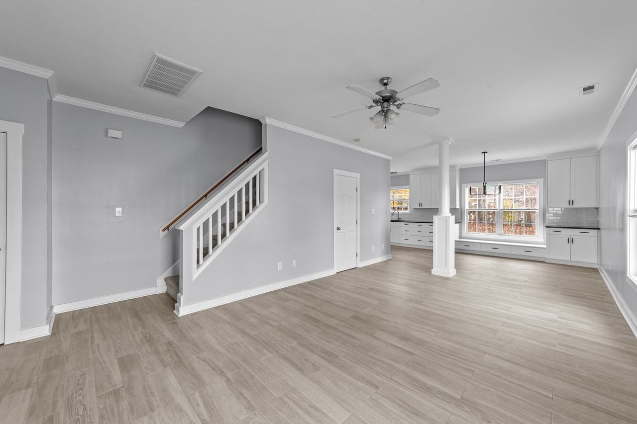 4221 Bay Rum Ln - Photo 5 of 36