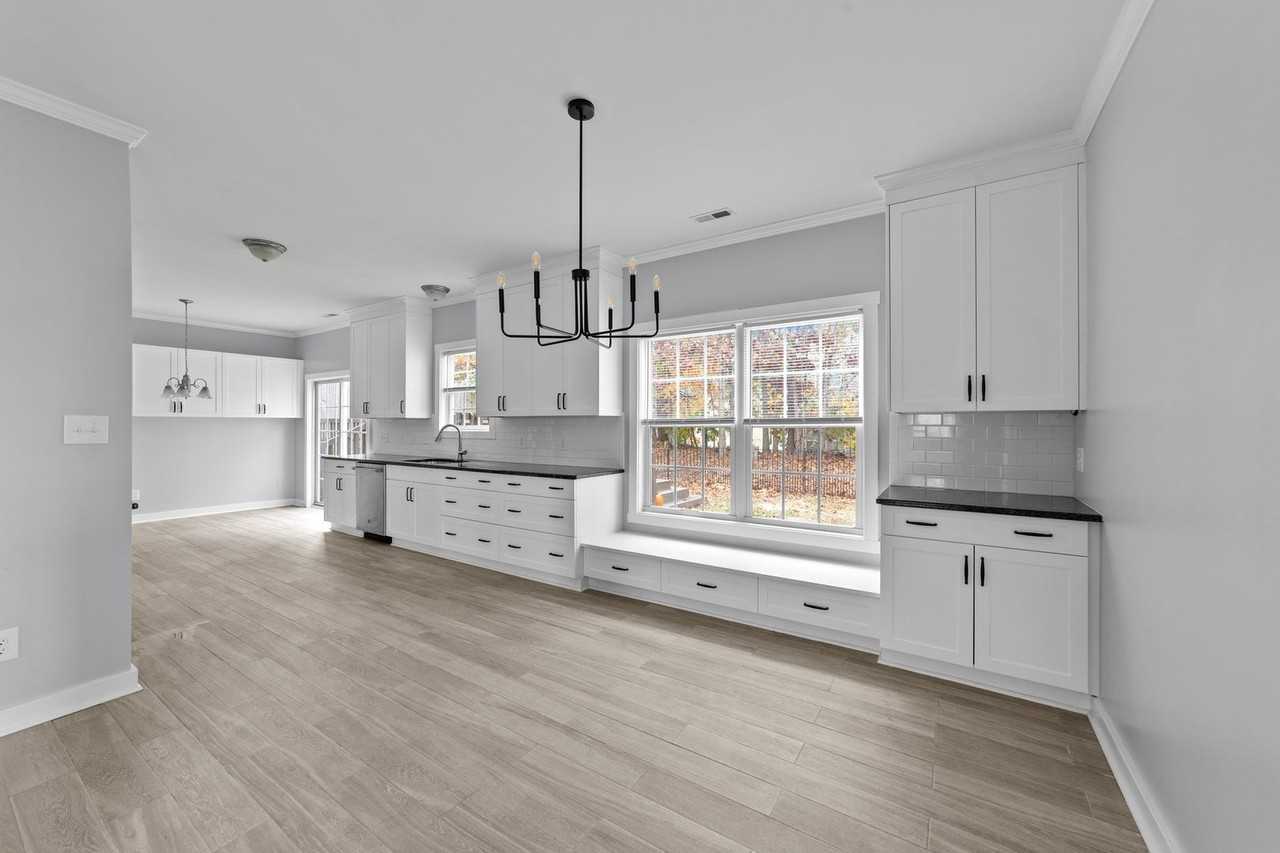 4221 Bay Rum Ln - Photo 6 of 36