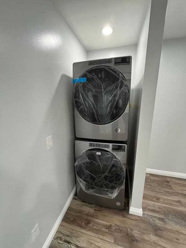 2209 Fitzgerald Rd ##Adu - Photo 3 of 15