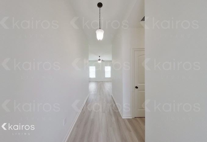 204 Foggy Ln - Photo 2 of 18