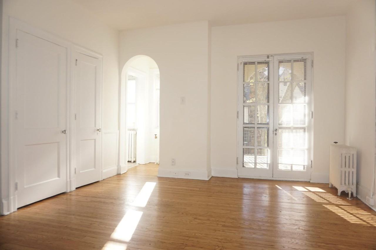 Hardie House - Photo 3 of 6