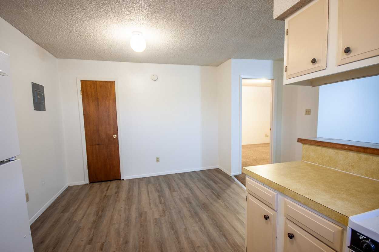 1920 W 21st St #19 - Photo 6 of 10