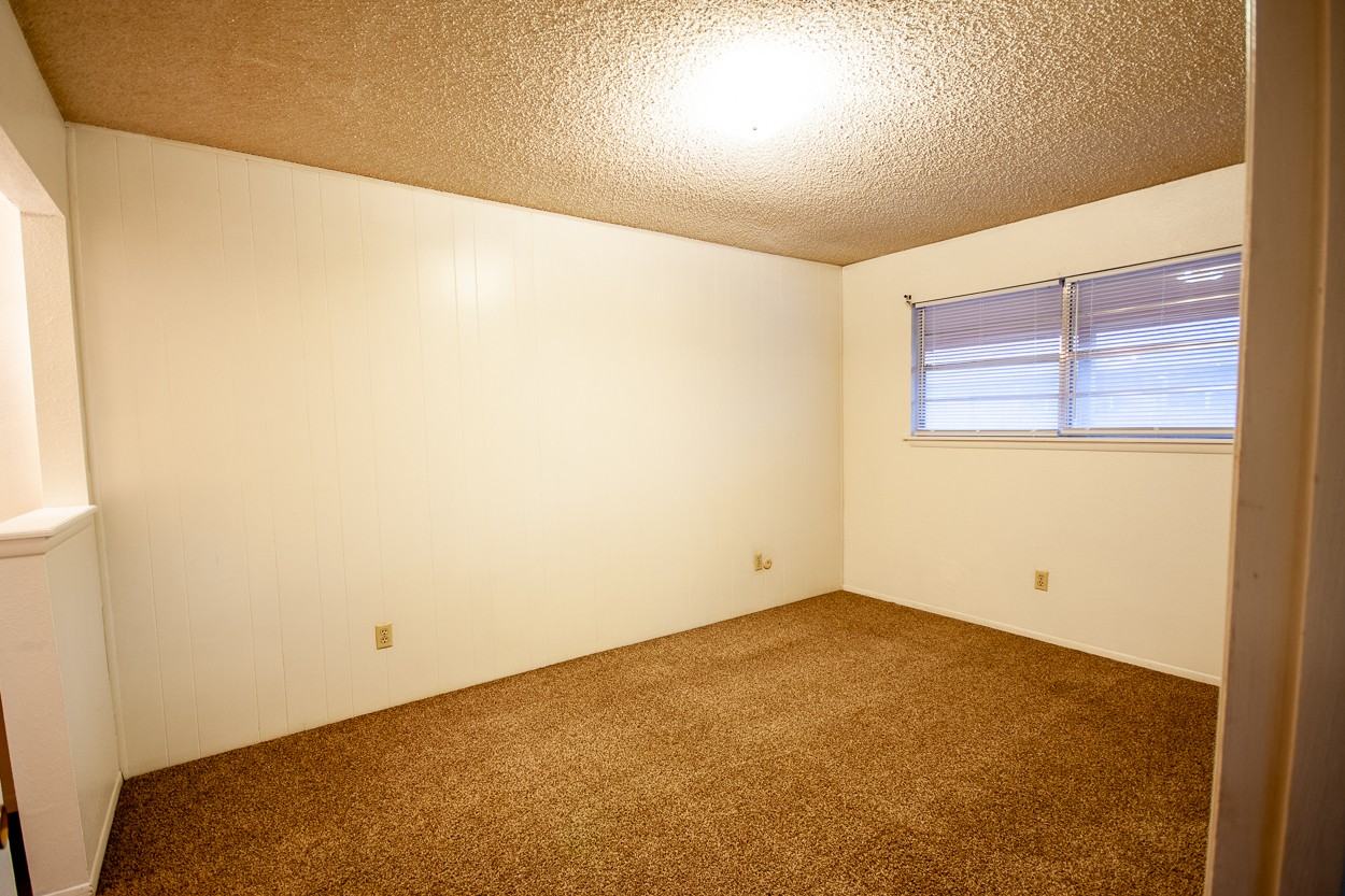 1920 W 21st St #19 - Photo 7 of 10